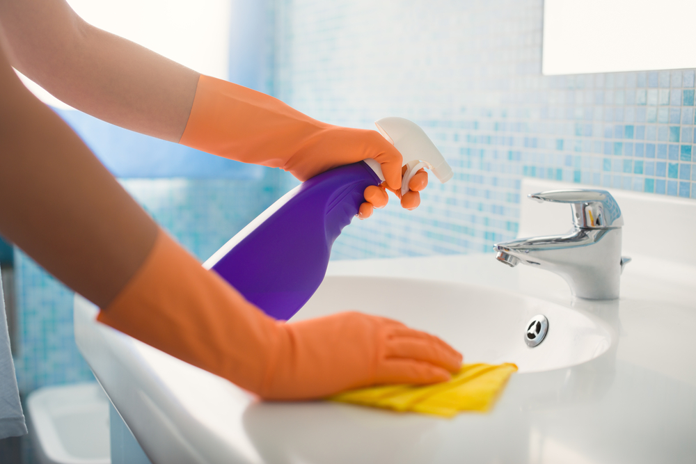 What is the fastest way to deep clean a bathroom